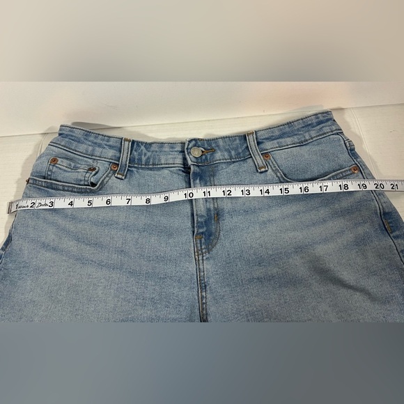 Denizen from Levi's Light Blue Denim Mid-Rise Shorts Women's Size 10  W30 - Picture 9 of 11
